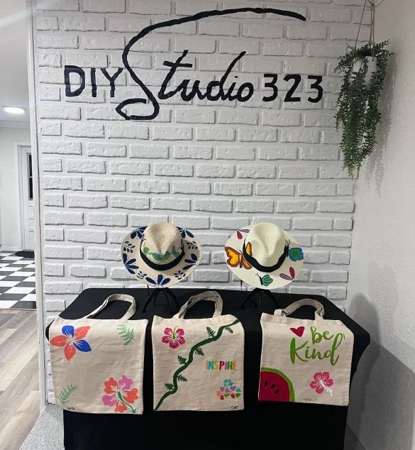 DIY Studio 323